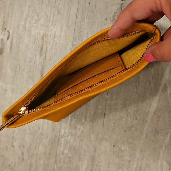 💕CUYANA💕 Small Zipper Pouch ~ Orange Italian Leather - Picture 3 of 11